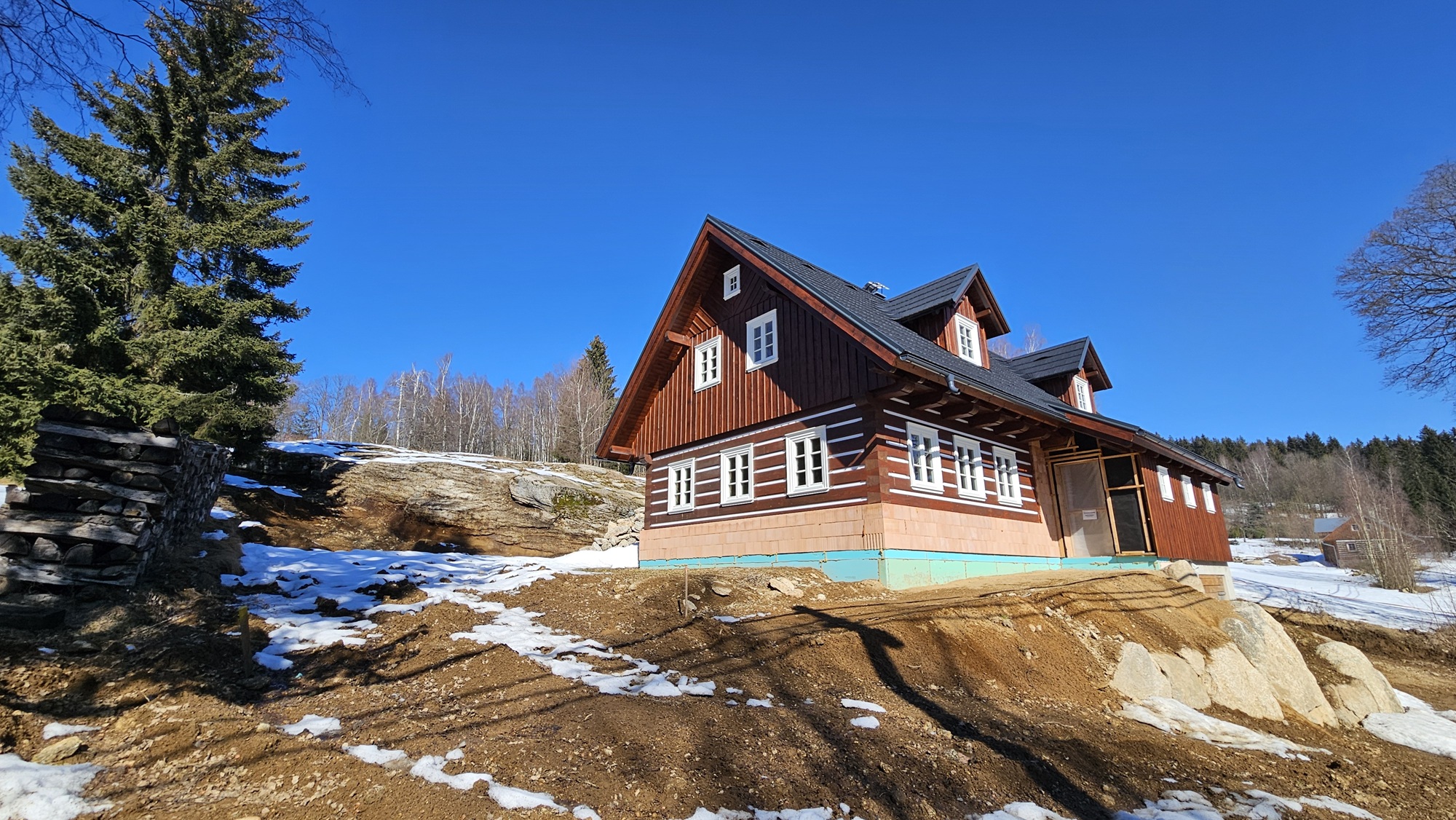 PRODEJ POLOROUBENÉ CHALUPY ALBRECHTICE V JIZERSKÝCH HORÁCH – MARIÁNSKÁ HORA