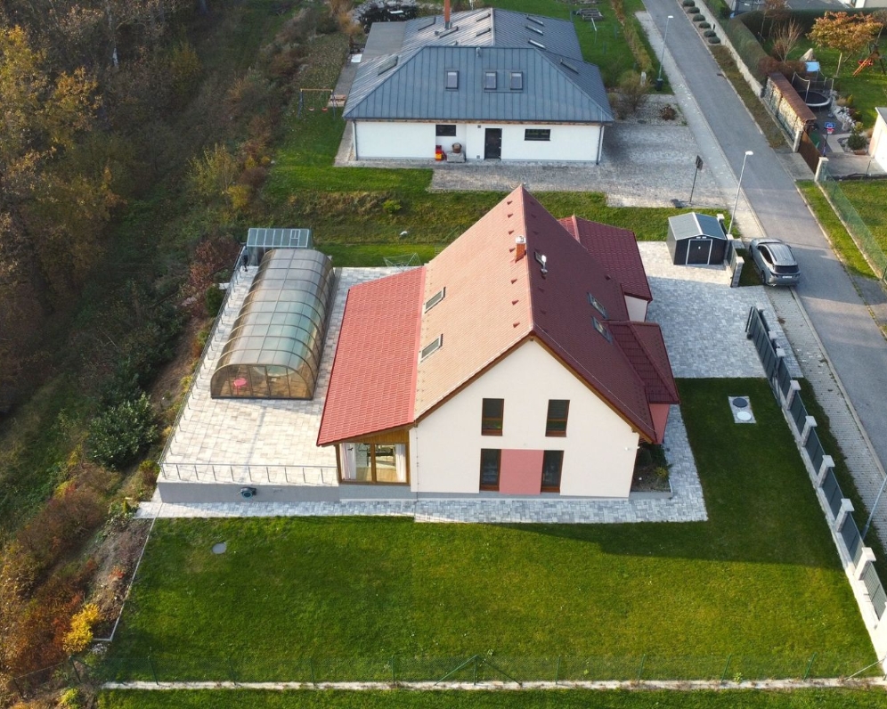 Novostavba domu 5+1+dvojgaráž, 222 m2, Stráž nad Nisou, pozemek 1249 m2